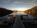 ./images/calvert/dock/20150809/dock20150809_200504.jpg