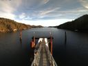 ./images/calvert/dock/20160101/dock20160101_122002.jpg