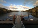 ./images/calvert/dock/20160427/dock20160427_193002.jpg