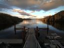 ./images/calvert/dock/20170410/dock20170410_194502.jpg