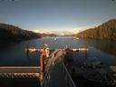 ./images/calvert/dock/20190714/dock20190714_195501.jpg