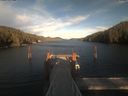 ./images/calvert/dock/20220412/dock20220412_183002.jpg